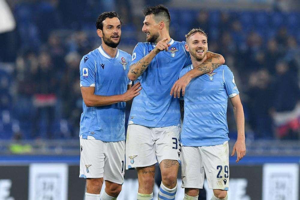 FORMELLO - Lazio, la rifinitura: Luis Alberto affaticato, tocca a Parolo