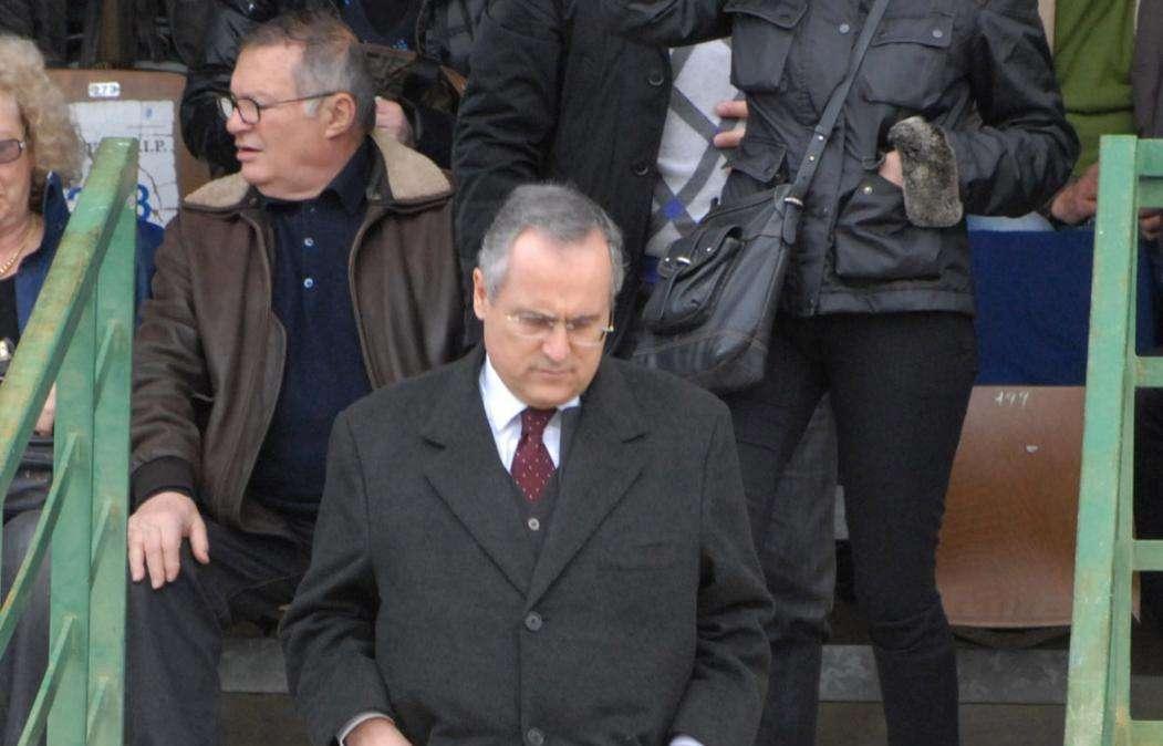 Lotito: "Non ricomprerei la Lazio, ma ora me la tengo... Reja resterà, Zàrate non va male per colpa sua... Per il salto di qualità serve più cattiveria, io mi mangerei l'erba!" 