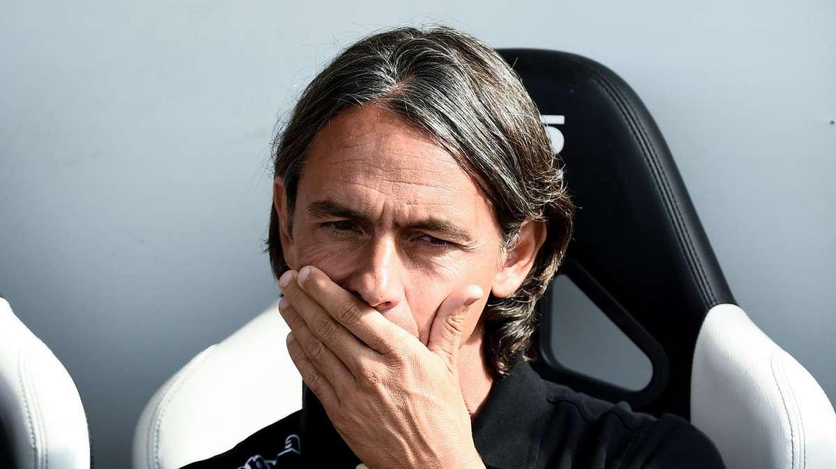 Covid-19, un positivo anche nel Benevento. Cagliari: ok tamponi, si va in ritiro