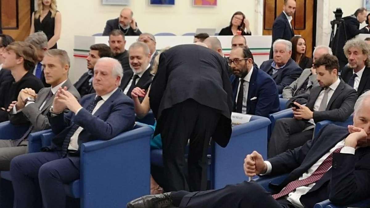 Premio Beppe Viola, tra i premiati il ct Mancini: "Che emozione lo Scudetto con la Lazio" - FOTO
