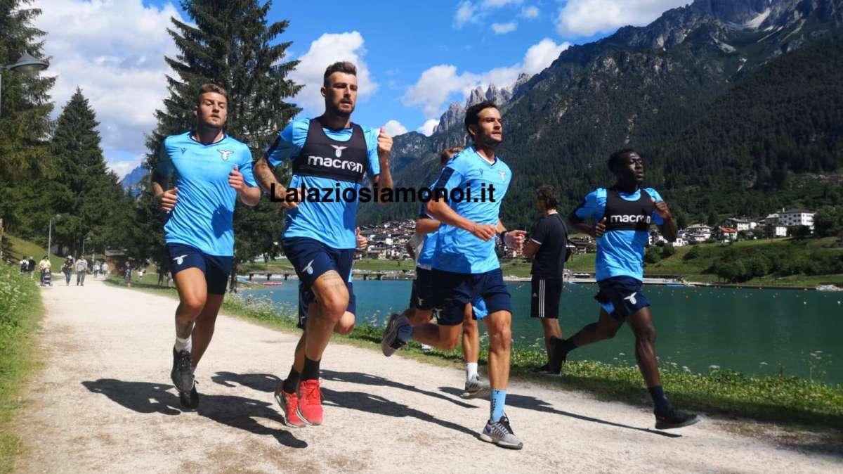 RITIRO LAZIO, GIORNO 2 - Inzaghi porta tutti al lago: Acerbi spinge, Parolo vuole la musica... - FT&VD