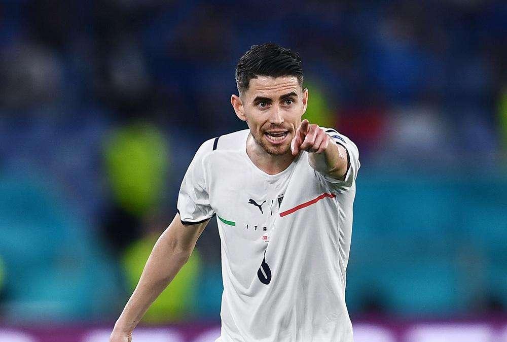 Jorginho: "L'Italia somiglia al Chelsea. Io leader? Serve l'aiuto di tutti"