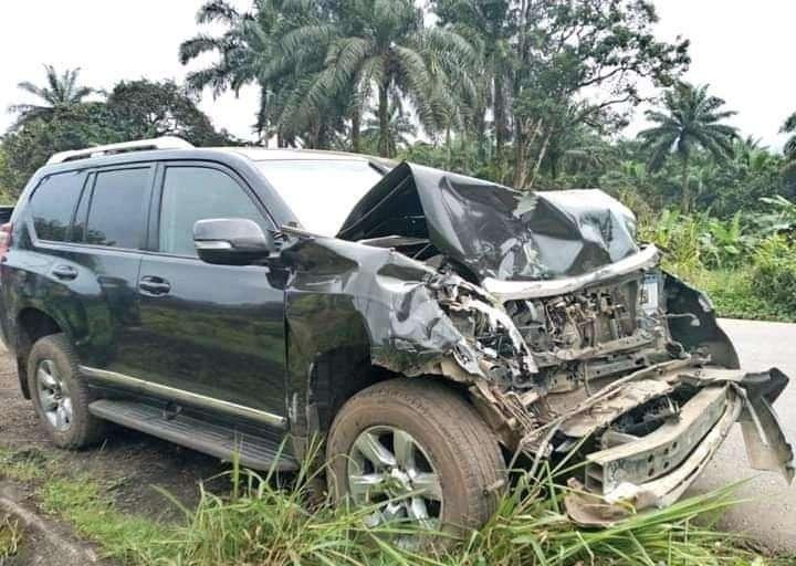 Terribile incidente auto per Eto’o: l’ex Inter trasferito in ospedale - FOTO