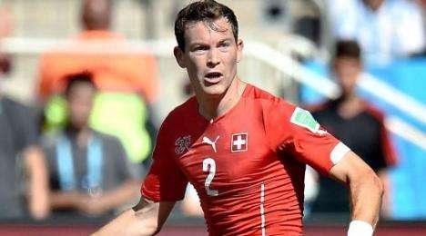UFFICIALE, Lichtsteiner lascia il calcio: “Orgoglioso di quanto fatto in carriera”