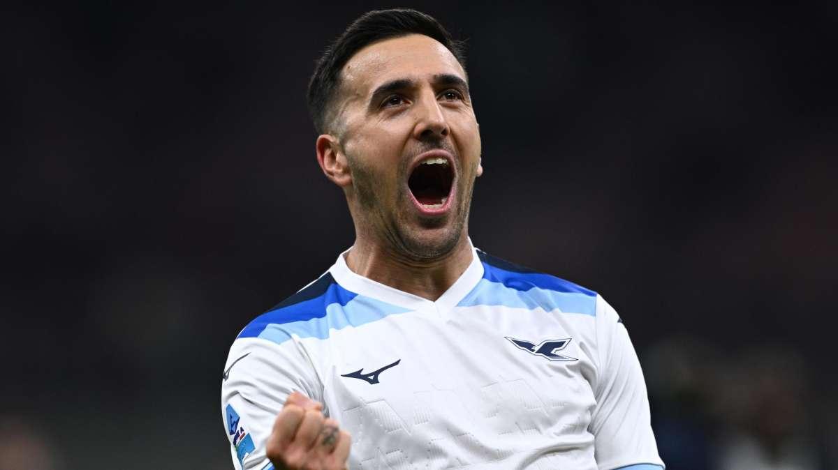 Lazio, Vecino è in scadenza: la società gli dà appuntamento per il rinnovo