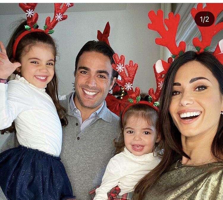 Lazio, primo Natale da dirigente per Matri: gli scatti con la Nargi e le figlie - FT