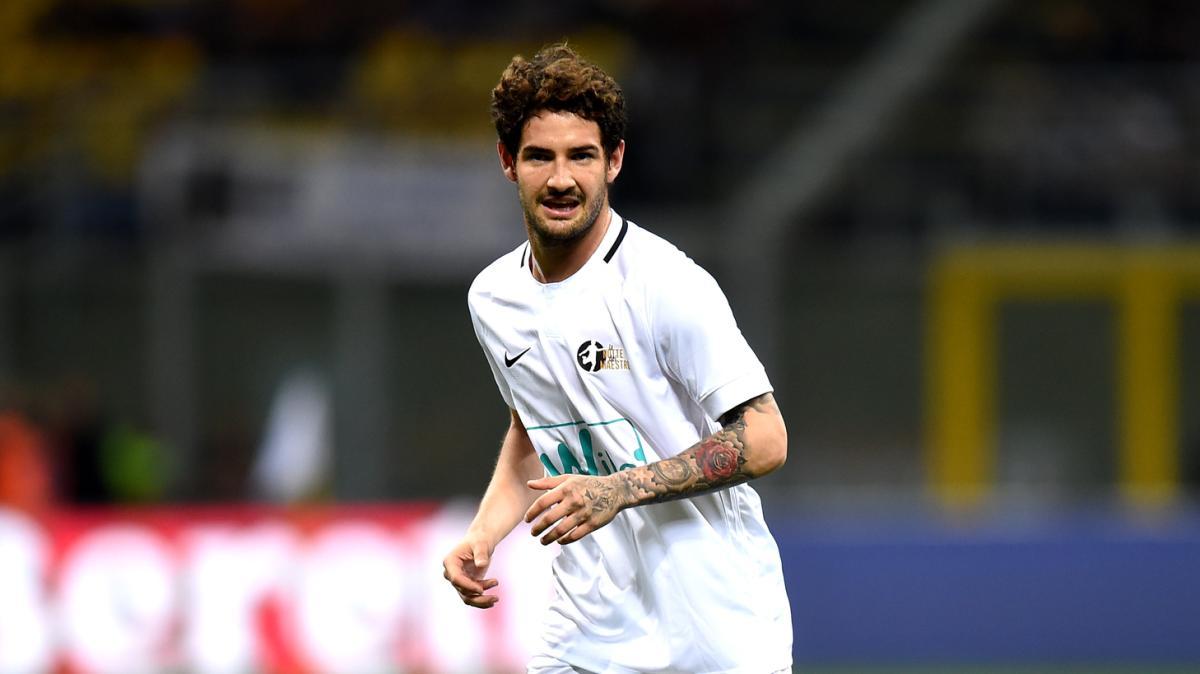 Pato: "Ai tempi del Milan i più forti ai videogiochi erano Nesta e Pirlo"