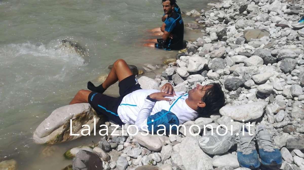 AURONZO GIORNO 2 - Primo bagno ghiacciato nel torrente, a mollo anche Inzaghi - FOTO&VIDEO