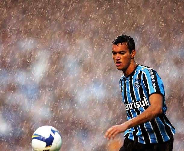 ESCLUSIVA - Ds del Gremio conferma i contatti per Rever: "Nè prestito, nè comproprietà, il prezzo è 6 milioni... Il difensore sarebbe felice di partire, ma la Lazio deve pagare!"