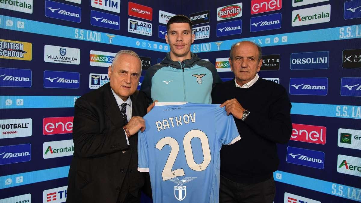 Lazio, Ratkov: "Lewandowski il mio modello, so fare tutto"