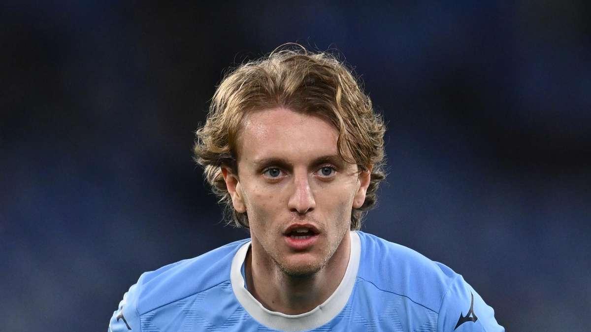 Lazio, stagione da incubo per Rovella: i tempi di recupero per la frattura della clavicola