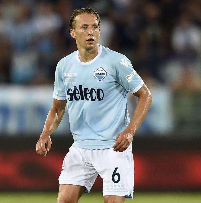 Faro Lucas Leiva, con lui davanti alla difesa numeri da Champions: Biglia è solo un lontano ricordo