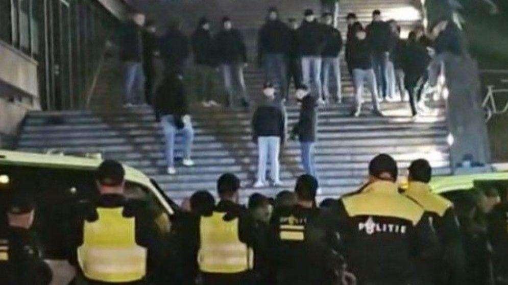 Europa League, grave attacco alla libertà: laziali tenuti in ostaggio