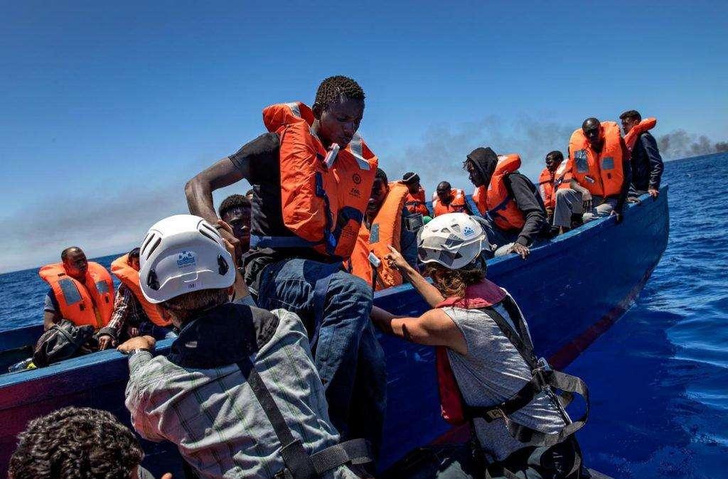 Politica / Sbarchi, accordo tra ministri Ue. Lamorgese: "Italia non più sola"
