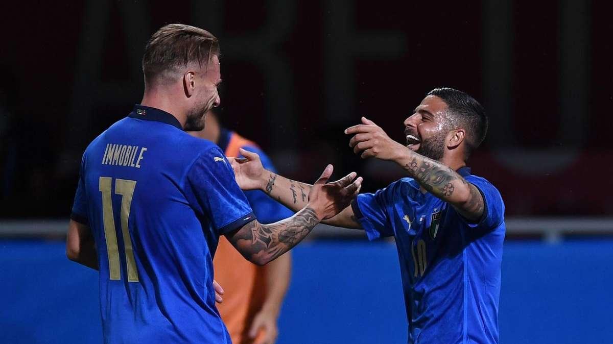 Italia, Insigne concede il bis: altro scherzo esilarante a Immobile
