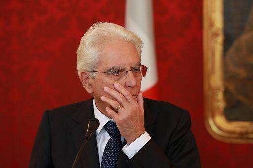 Politica / Dazi, Mattarella: "Mi auguro non siano attuati. Serve risposta Ue"