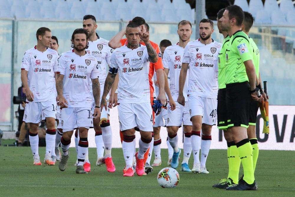 Serie A, 1-1 tra Cagliari e Sassuolo: espulso Carboni che salterà la Lazio