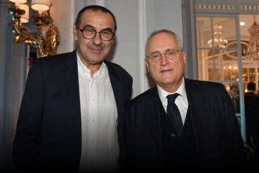 Lazio, Sarri: "Lotito? È di rara intelligenza, lo trovo piacevole. Su Tare..."