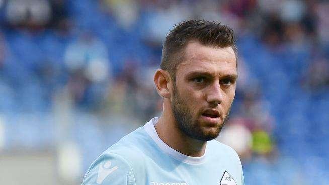 De Vrij - Lazio, si tratta il rinnovo: incontro decisivo già a novembre