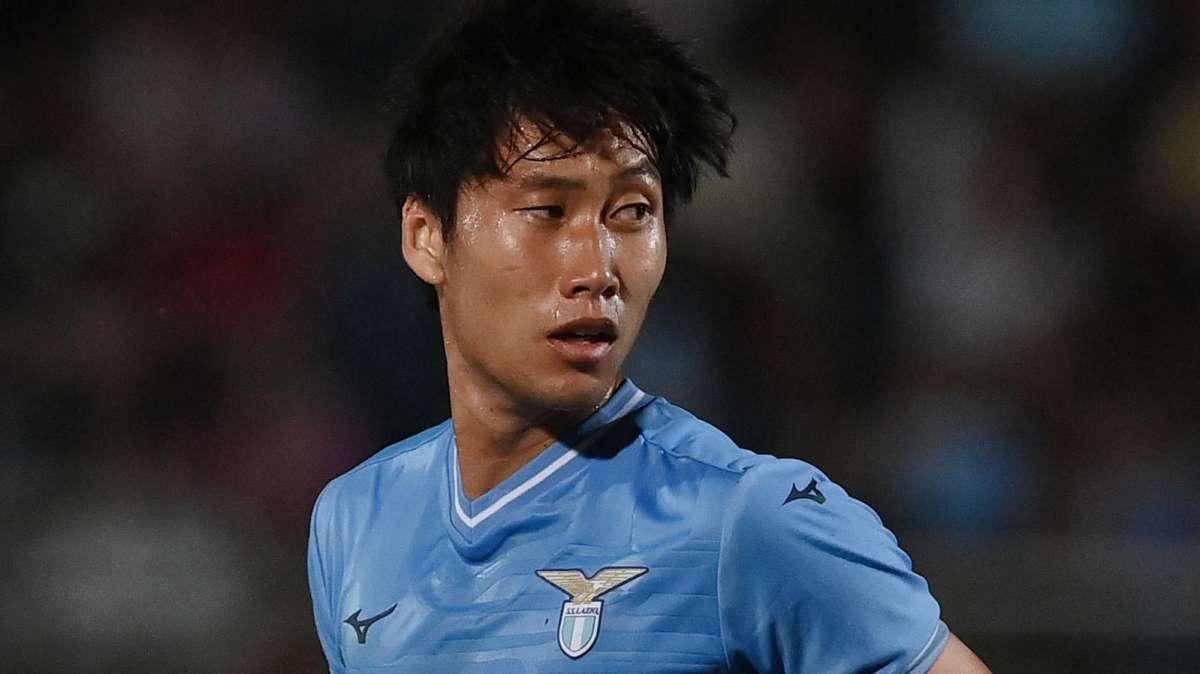 Lazio, anche Kamada vicino all'addio. Ma dalla società...