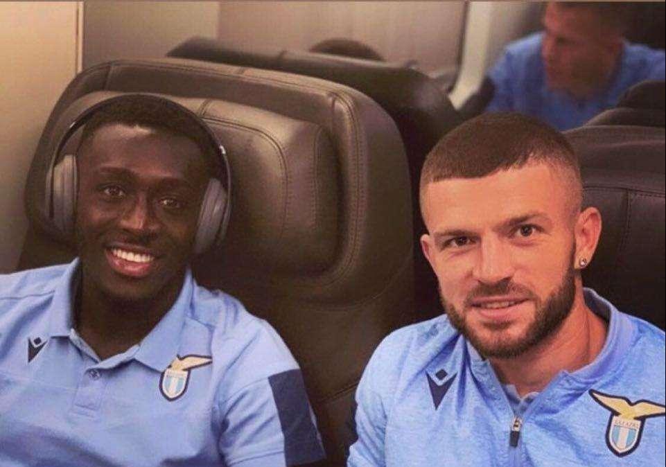 Lazio, Adekanye saluta Berisha: “Buona fortuna fratello” - FOTO