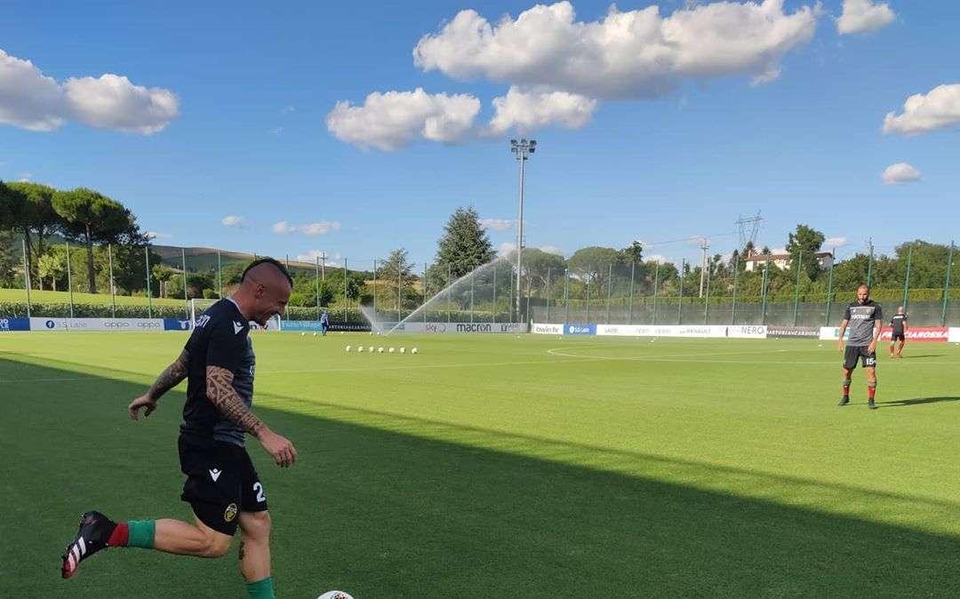 RIVIVI LA DIRETTA - Lazio - Ternana 7-2, doppiette per Immobile e Vavro