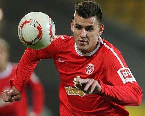 ESCLUSIVA - Lazio sul bomber ungherese Szalai? L'agente risponde con una domanda...