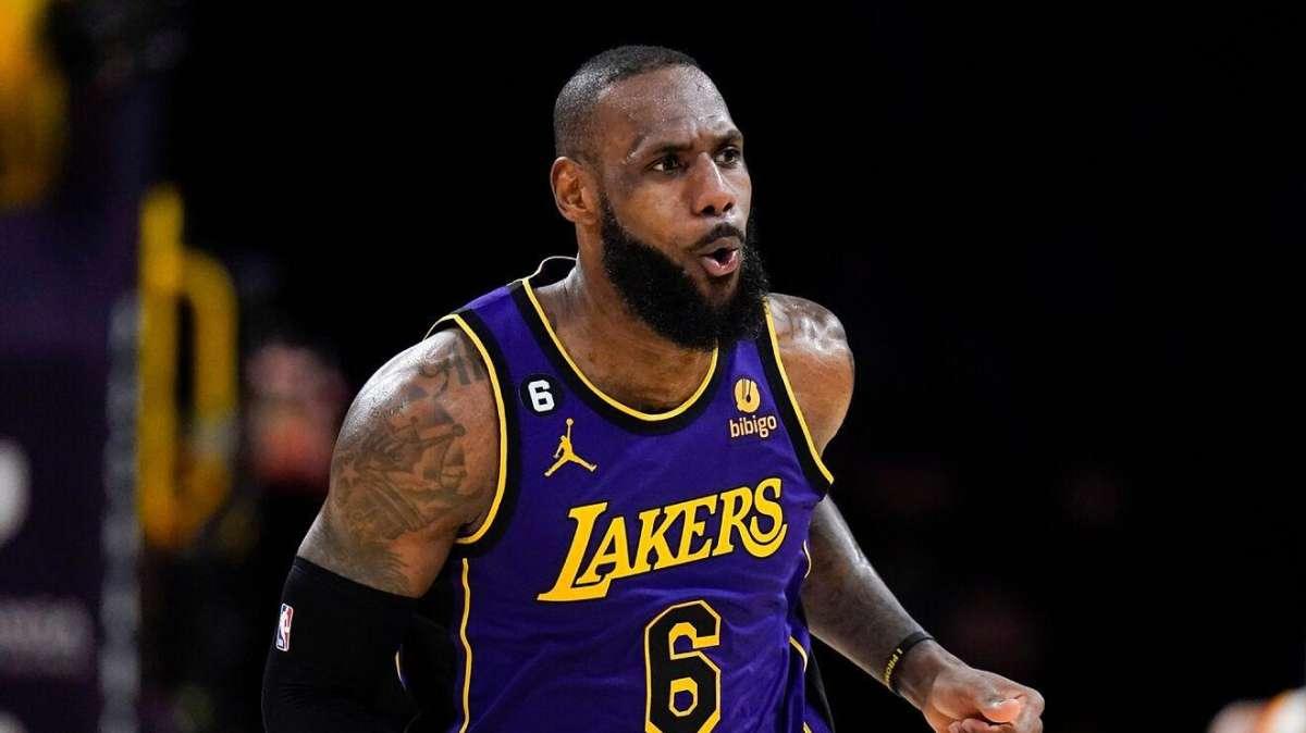 Immobile, l’abbraccio con Carol fa il giro del mondo: dalle migliori tv a… Lebron James - FOTO
