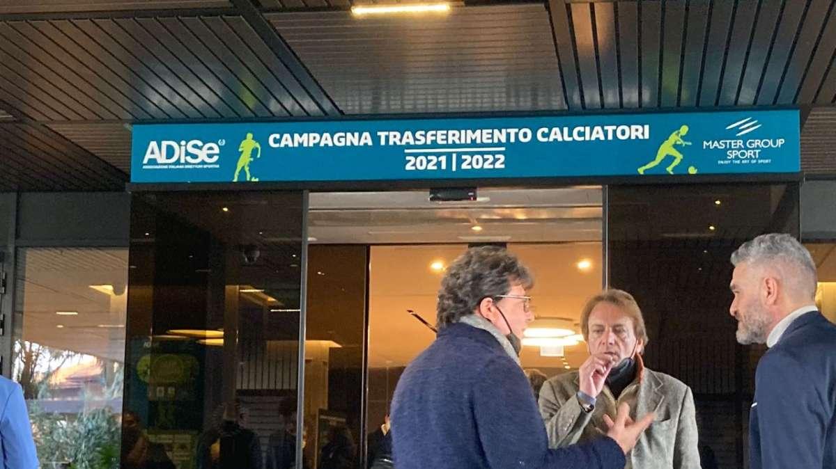 DIRETTA MARATONA CALCIOMERCATO - Le trattative della Lazio dallo Sheraton: assalto a Cabral