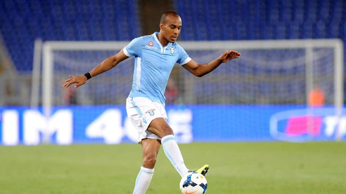Lazio, sorpresa in hotel a Genova: un grande ex fa visita alla squadra