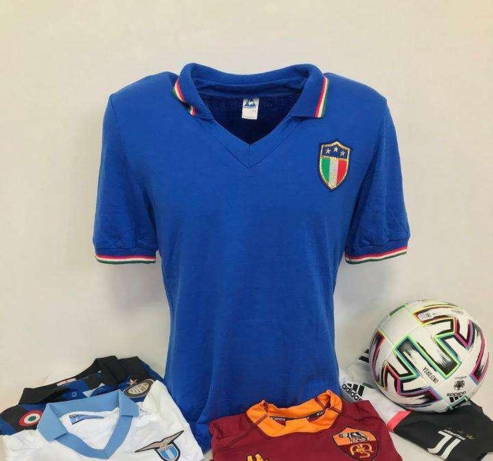 Coronavirus, la onlus Lazio Museum mette all'asta materiale sportivo: i fondi per lo Spallanzani