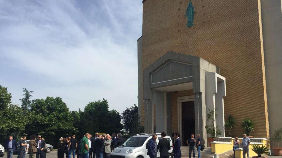 Lazio, l'ultimo saluto a Nello Governato: il ricordo degli amici - FOTO
