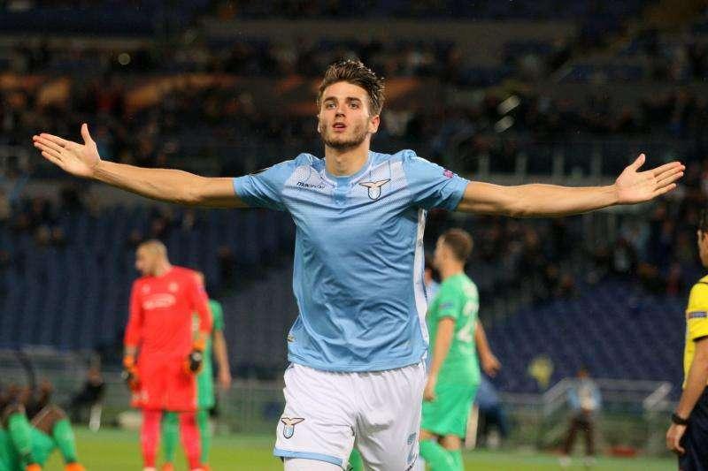 Calciomercato Lazio, Hoedt in viaggio verso Southampton: nelle prossime ore le visite mediche