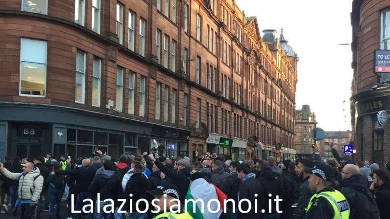 Celtic - Lazio, è partito il corteo biancoceleste verso lo stadio - FT&VID