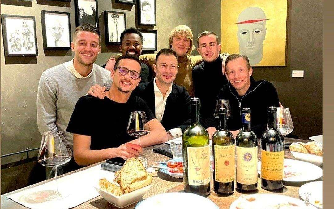 Lazio, 14 anni di Radu in biancoceleste: il "Boss" organizza una cena - FOTO