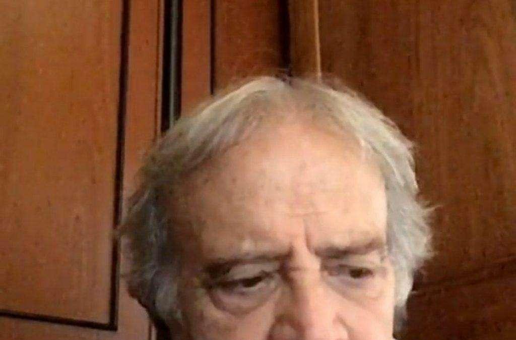 Enrico Montesano contro il Super Green Pass: “Boicottate il governo, devono schiattare”