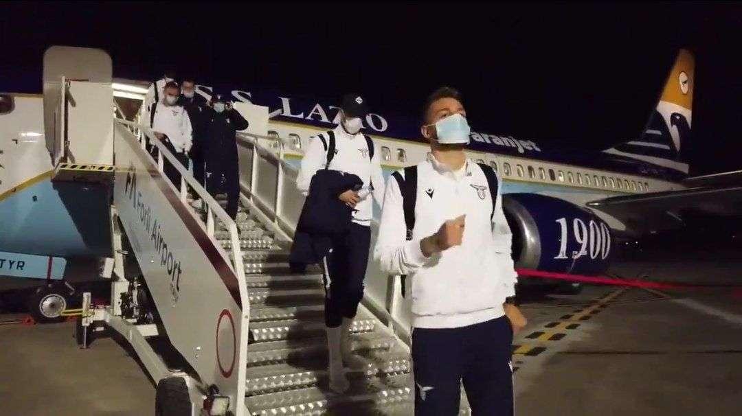 Verso Spezia - Lazio, i biancocelesti atterrano a Forlì: c'è Peruzzi - VD