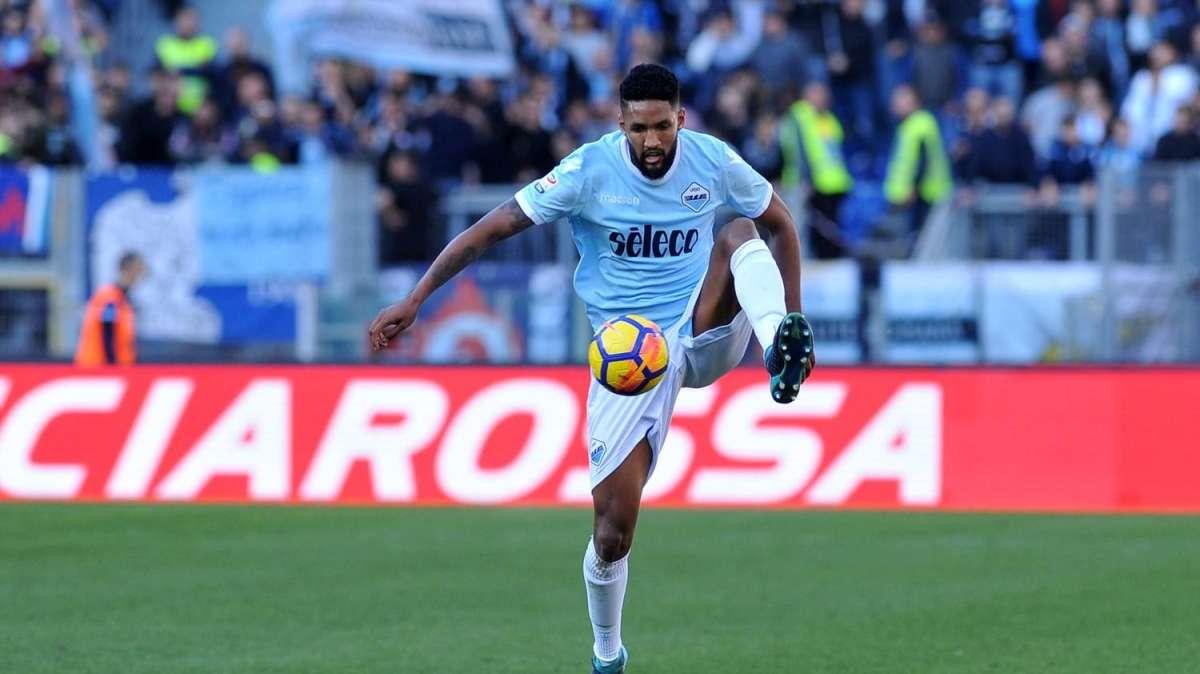 Napoli - Lazio, Wallace fa mea culpa e chiede scusa al gruppo per l'autogol