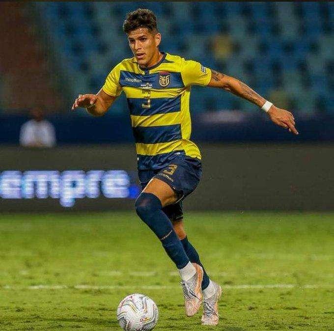Calciomercato Lazio, niente Serie A per Hincapié: vicino l'approdo al Bayer Leverkusen