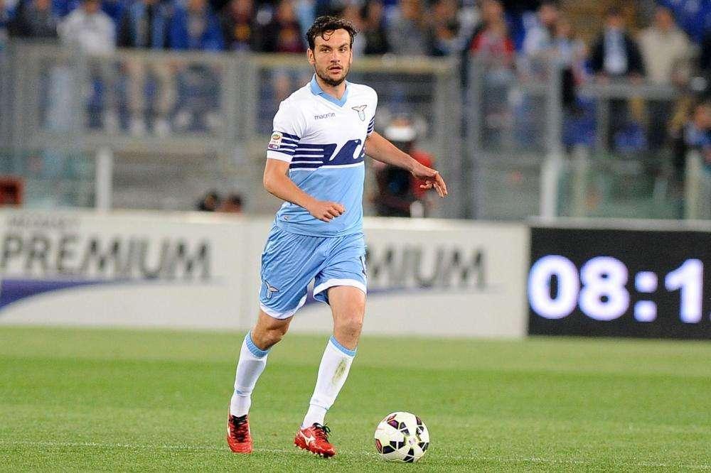 LE PAGELLE - Parolo il più pericoloso, Lulic sprinta. Wallace molle, Caicedo impreciso 