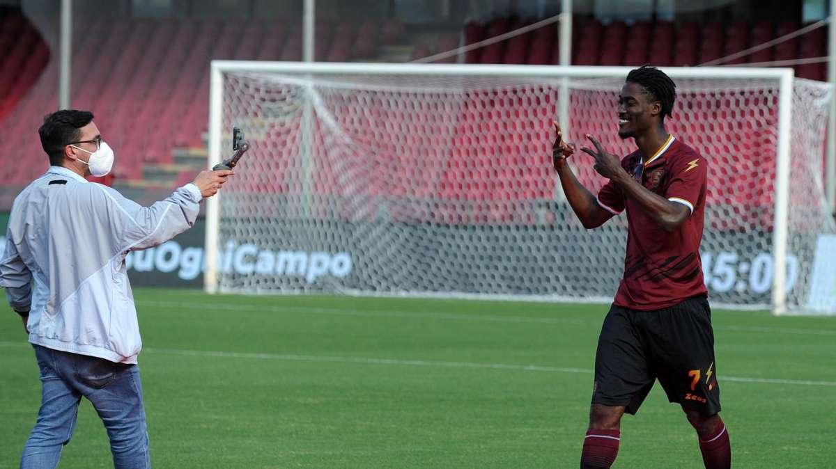 Salernitana, l'ad Marchetti: "Non meritiamo queste ostilità. Gondo? Che tutto avvenga..."