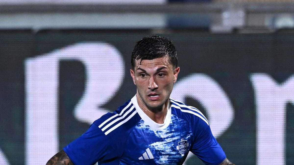 Como, non solo acquisti: Strefezza ceduto a titolo definitivo all'Olympiacos