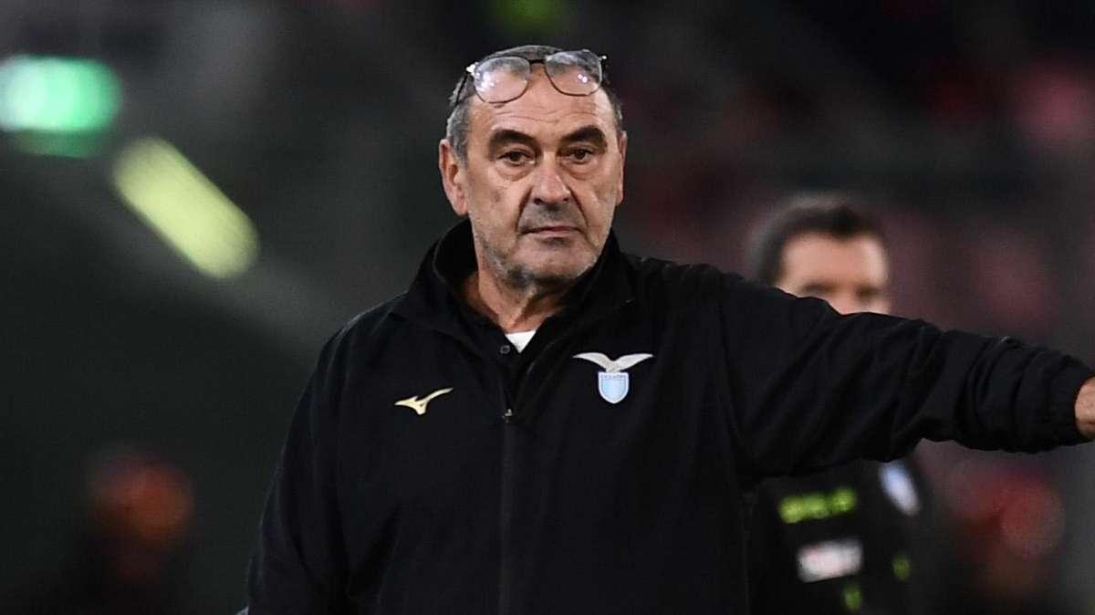 Lazio, Sarri e le dimissioni: rinuncia a stipendio e bonus, ma in cambio...