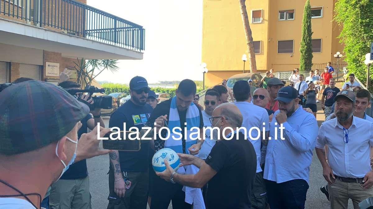 Lazio, i tifosi su Romagnoli e mercato: "Finalmente un laziale. Serve un vice Immobile"
