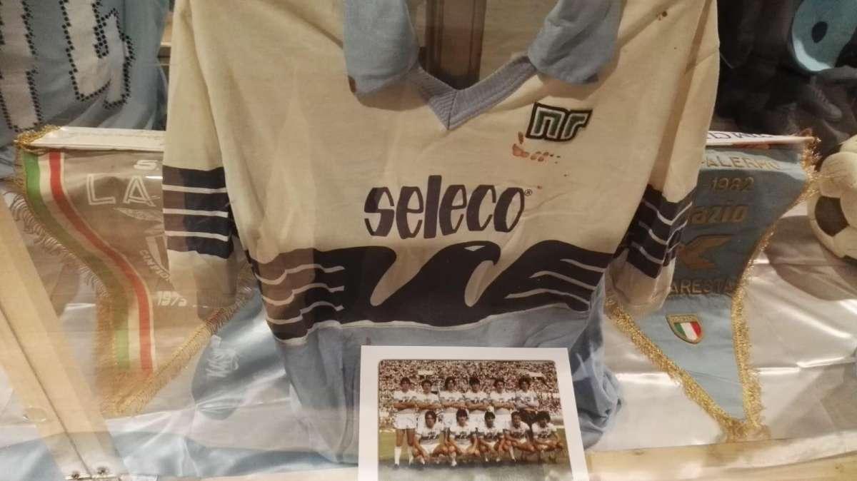 119 anni di Lazio: a pochi passi da Piazza della Libertà la mostra delle maglie storiche - FOTO E VIDEO