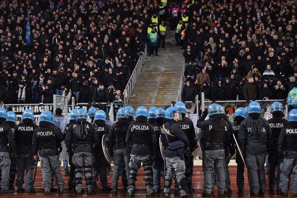 Genoa - Lazio, la denuncia di un tifoso: "Vi racconto la mia trasferta, noi trattenuti come bestie"