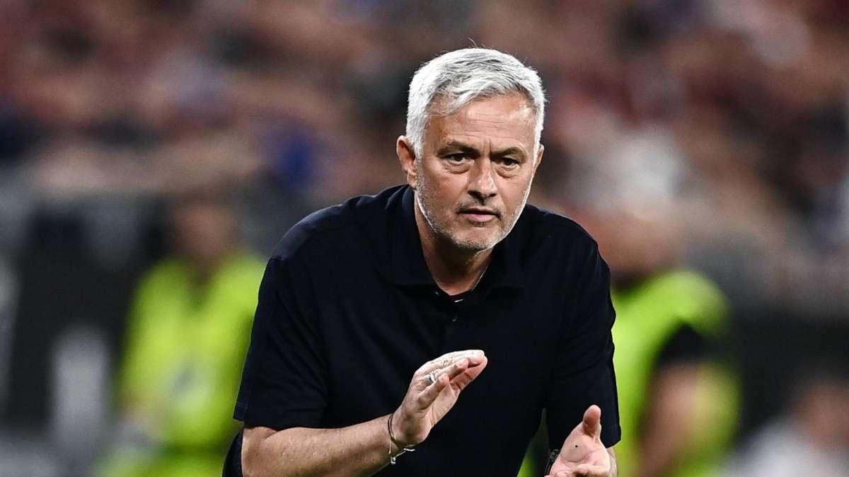 Mourinho, Xavi inorridito: “Spero di non offrire mai un’immagine..."