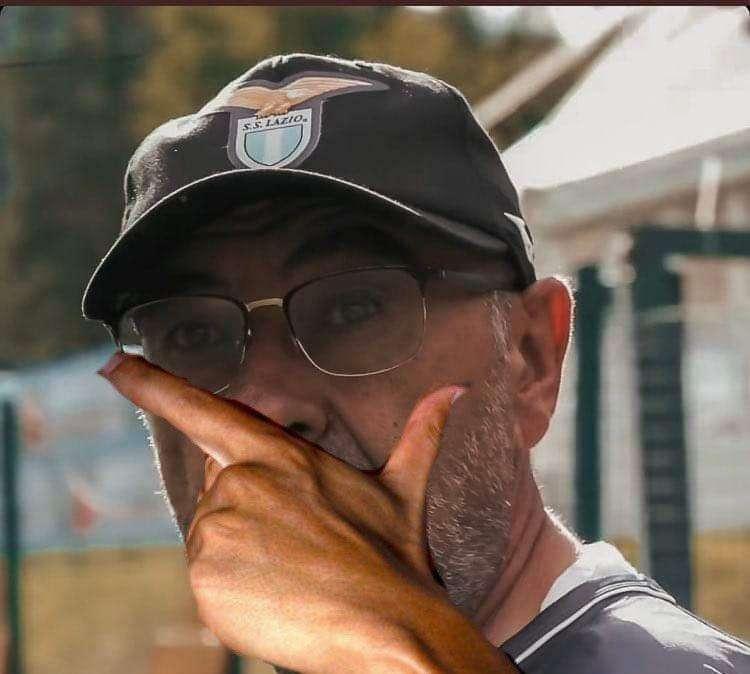Roma - Lazio, da Sarri con la 'Dybala mask' a Ibanez: lo sfottò è social - FOTO 