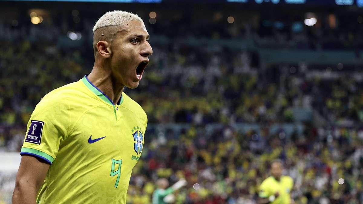 Cassano, l'ennesima profezia flop: "Richarlison non sa stoppare il pallone". Web impazzito...