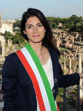Sicurezza, la Raggi: "I club devono contribuire all'ordine pubblico. Pronta una delibera" 